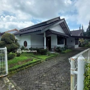 Dijual Villa di Jl. Hanjawar Cipanas, Cianjur