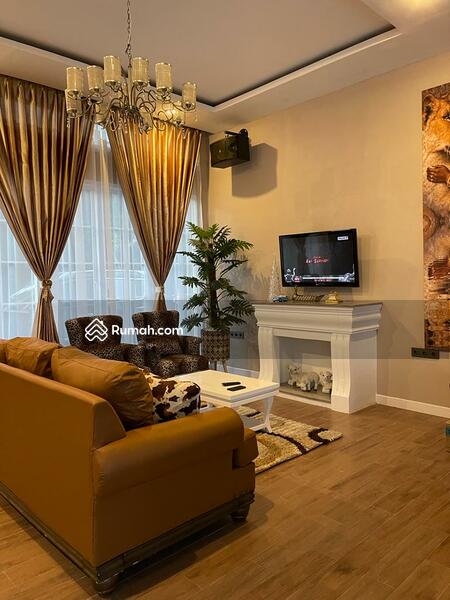Dijual Villa Cantik, Indah dan Mewah di Cipanas