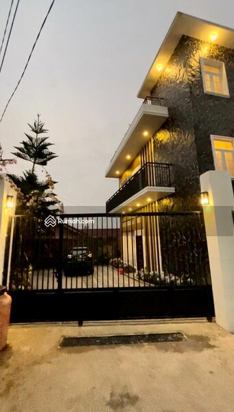 Dijual Villa Cantik, Indah dan Mewah di Cipanas