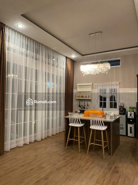Dijual Villa Cantik, Indah dan Mewah di Cipanas