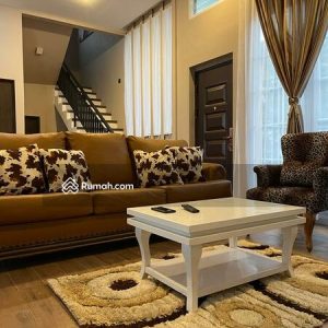 Dijual Villa Cantik, Indah dan Mewah di Cipanas