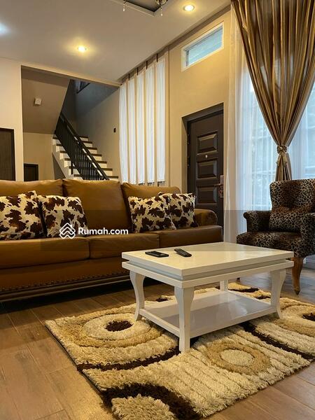 Dijual Villa Cantik, Indah dan Mewah di Cipanas