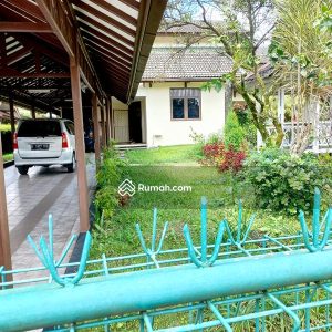 Dijual Villa Terawat Luas di Cipanas, Cianjur