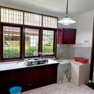 Dijual Villa Terawat Luas di Cipanas, Cianjur