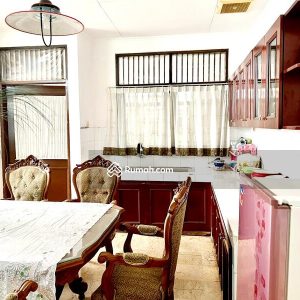 Dijual Villa Terawat Luas di Cipanas, Cianjur