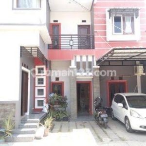 Dijual Rumah 2 Lantai Minimalis di Karangtengah