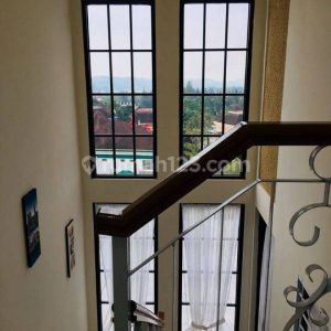 Dijual Villa Condo 3 Lantai di Kota Bunga Cipanas