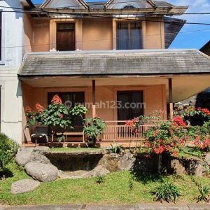 Dijual Villa Siap Huni 2 Lantai di Pacet