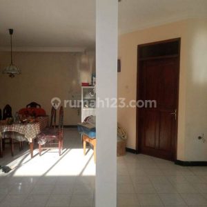 Dijual Villa Siap Huni 2 Lantai di Pacet