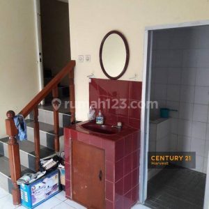 Dijual Villa Cantik di Hanjawar Pacet
