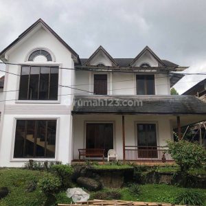 Dijual Villa Siap Huni Baru Renovasi di Cipanas