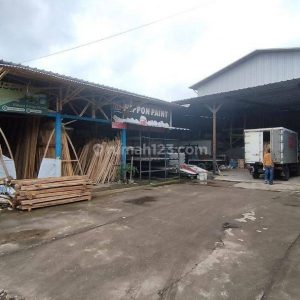 Dijual Tempat Usaha Toko Bangunan di Cibeber
