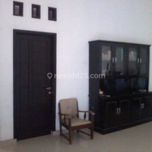 Dijual Rumah Luas di Ciranjang