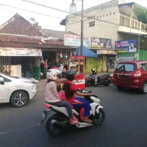 Dijual Ruko ada 4 kios di Joglo, Cianjur Kota