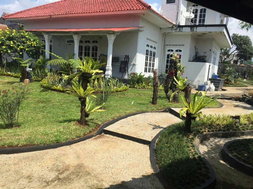 Dijual Villa Full Furnished di Cipanas