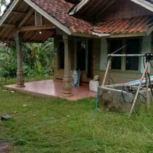Dijual Cepat Rumah Panggung di Cibeber