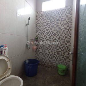 Dijual Cepat Rumah di Karangtengah