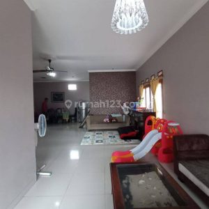 Dijual Cepat Rumah di Karangtengah