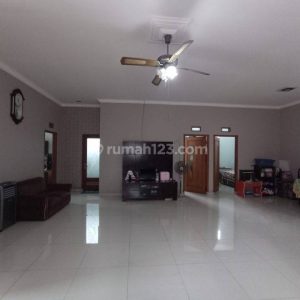 Dijual Cepat Rumah di Karangtengah