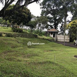 Dijual Villa Luas di Ciherang Pacet