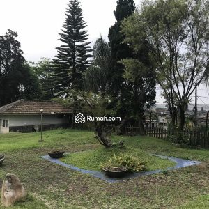 Dijual Villa Luas di Ciherang Pacet