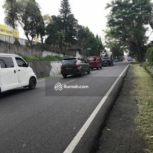 Dijual Villa Luas di Ciherang Pacet