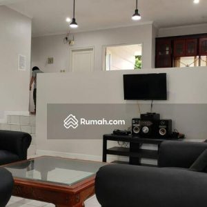 Dijual Villa di Puncak Cipanas