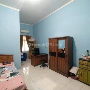 Dijual Rumah dan Ruang Usaha Luas untuk Gudang Beras Sukaluyu