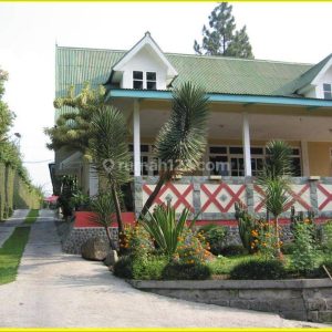 Dijual Villa di Pacet, Cianjur