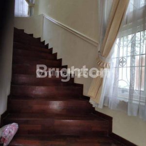 Dijual Villa Menarik di Koa Bunga Cipanas
