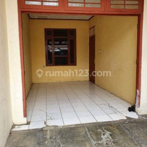 Dijual Rumah di Karangtengah