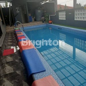Dijual Villa + Kolam Renang di Cipanas