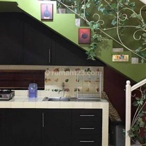 Dijual Villa Full Furnished di Kota Bunga Cipanas
