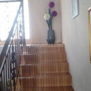 Dijual Villa Mewah Luas di Cipanas