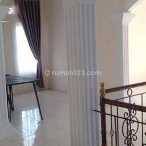Dijual Villa Mewah Luas di Cipanas