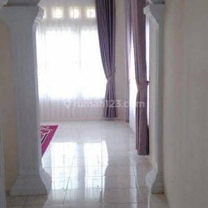 Dijual Villa Mewah Luas di Cipanas