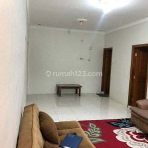 Dijual Villa Mewah 2 Lantai di Kota Bunga, Cipanas