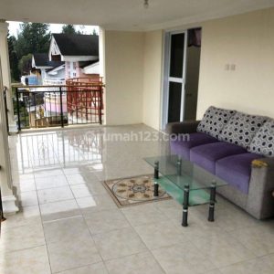 Dijual Villa Mewah 2 Lantai di Kota Bunga, Cipanas