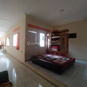 Dijual Rumah Hunian dan Ruang Usaha Strategis di Pacet