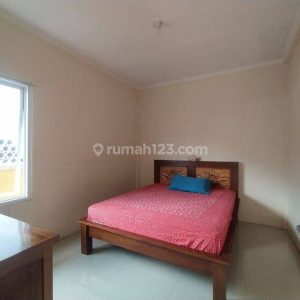 Dijual Rumah Hunian dan Ruang Usaha Strategis di Pacet