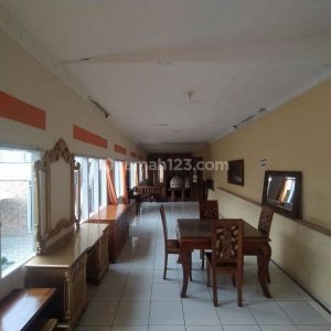 Dijual Rumah Hunian dan Ruang Usaha Strategis di Pacet
