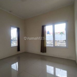 Dijual Rumah Hunian dan Ruang Usaha Strategis di Pacet