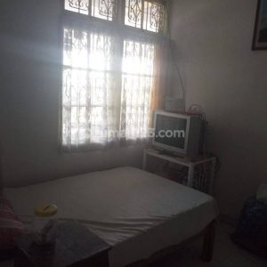 Dijual Rumah dan Tempat Usaha di Cipanas