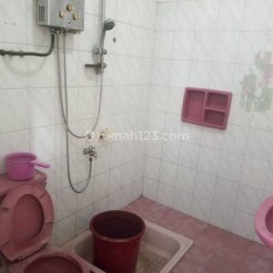 Dijual Rumah dan Tempat Usaha di Cipanas