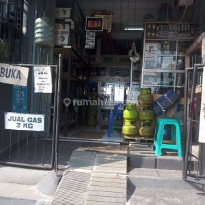 Dijual Rumah dan Tempat Usaha di Cipanas