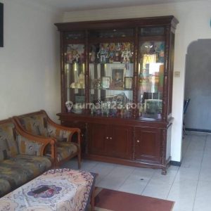 Dijual Rumah Hunian 2 Lantai di Cipanas