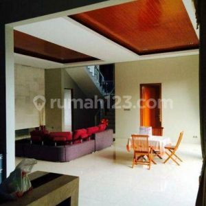 Dijual Rumah 3 Lantai di Cianjur Kota