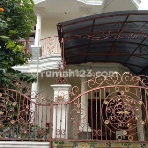 Dijual Cepat Rumah Bagus di Karangtengah