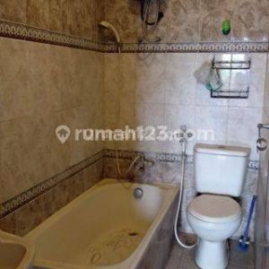 Dijual Cepat Rumah Bagus di Karangtengah