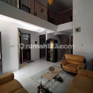 Dijual Villa Siap Huni di Ciherang, Cipanas